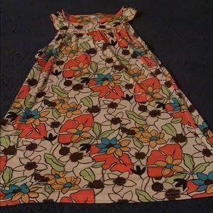 Sleeveless dress shirt